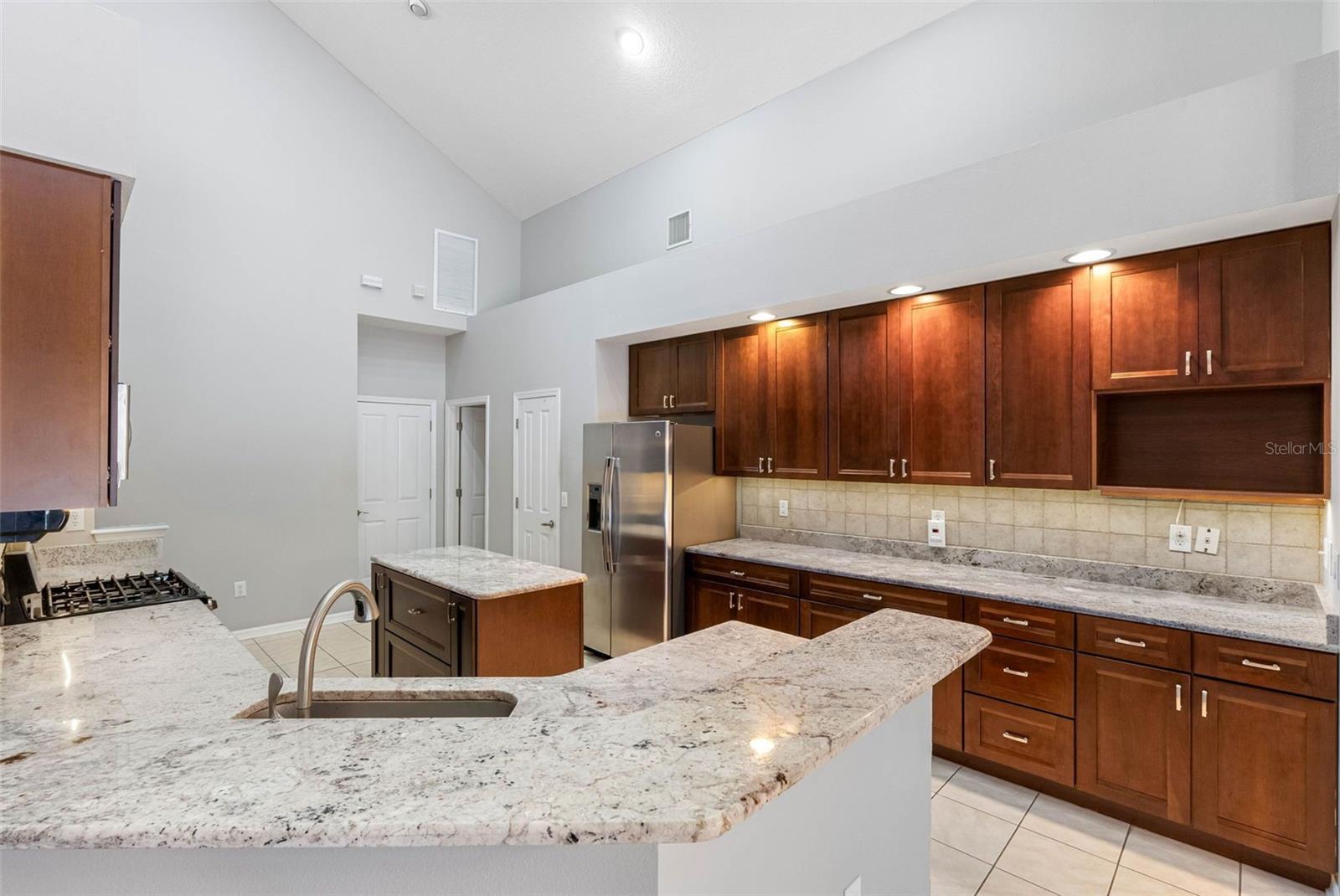 Image 14 of 57 For 16522 Ivy Lake Drive