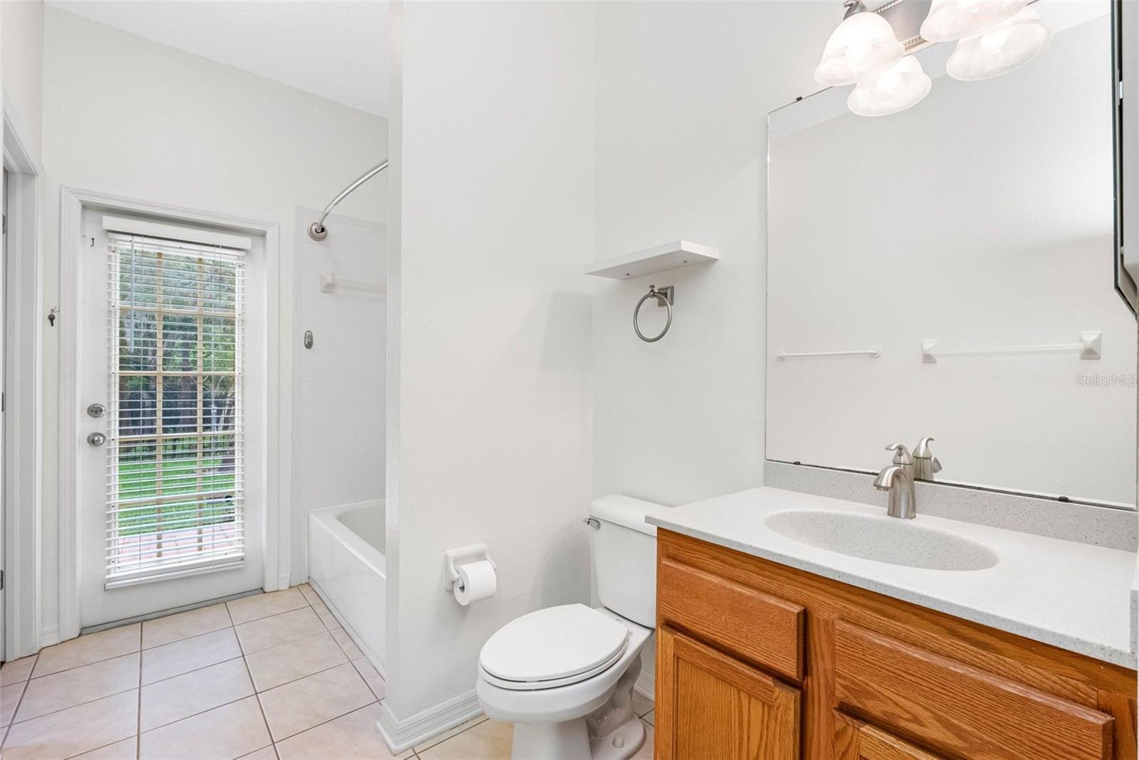 Image 32 of 57 For 16522 Ivy Lake Drive