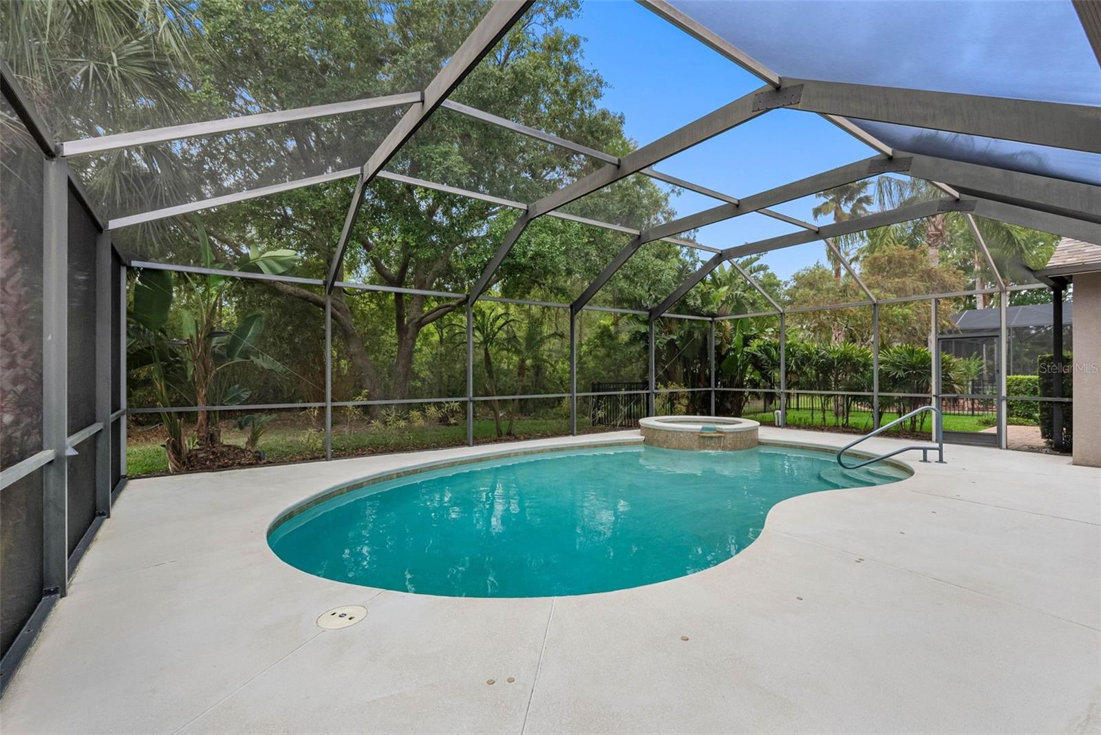 Image 48 of 57 For 16522 Ivy Lake Drive