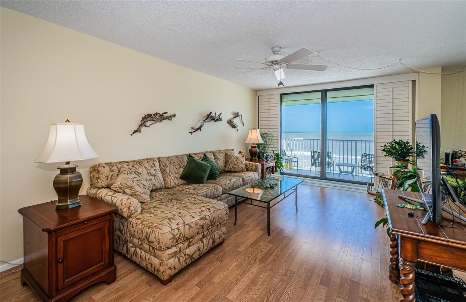 Image 4 of 85 For 18650 Gulf Boulevard 601