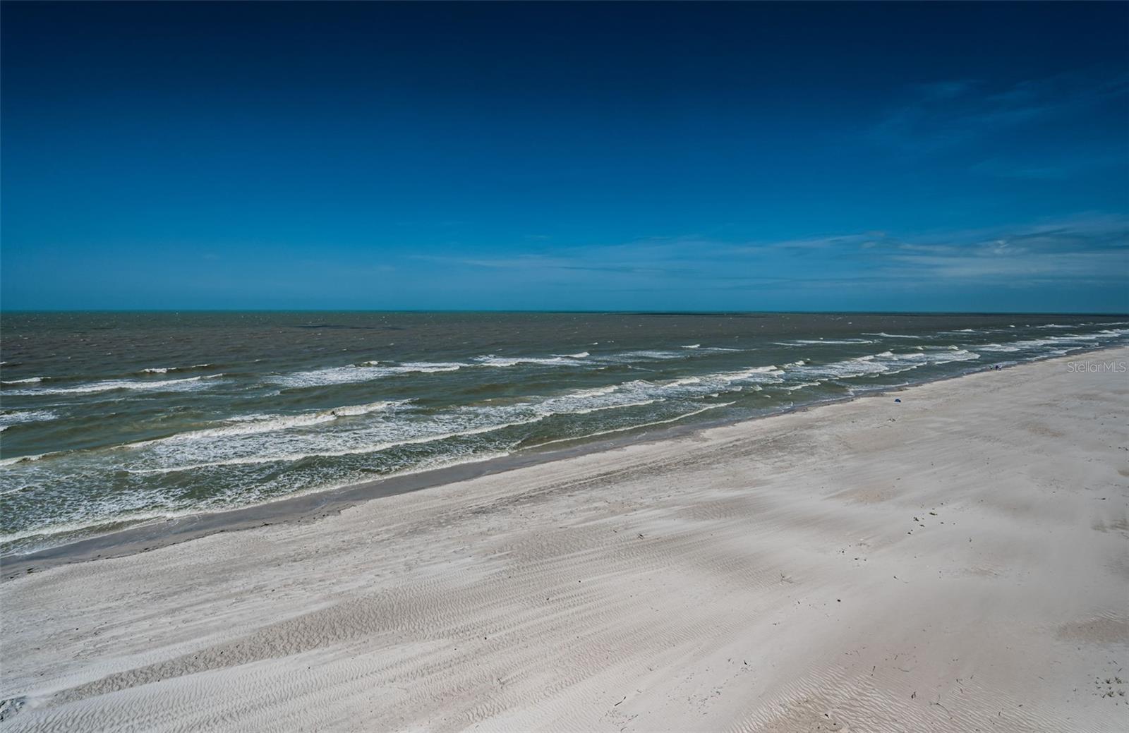 Image 40 of 85 For 18650 Gulf Boulevard 601