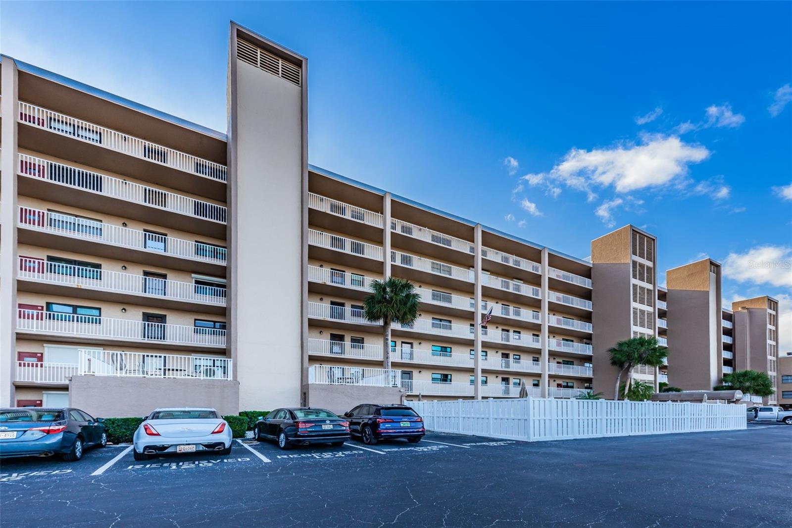 Image 55 of 85 For 18650 Gulf Boulevard 601