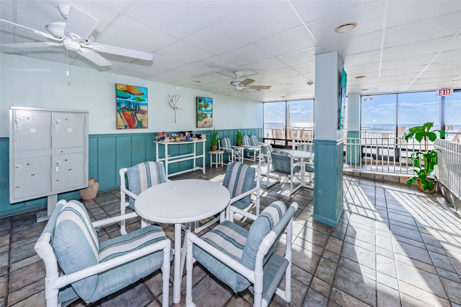 Image 70 of 85 For 18650 Gulf Boulevard 601