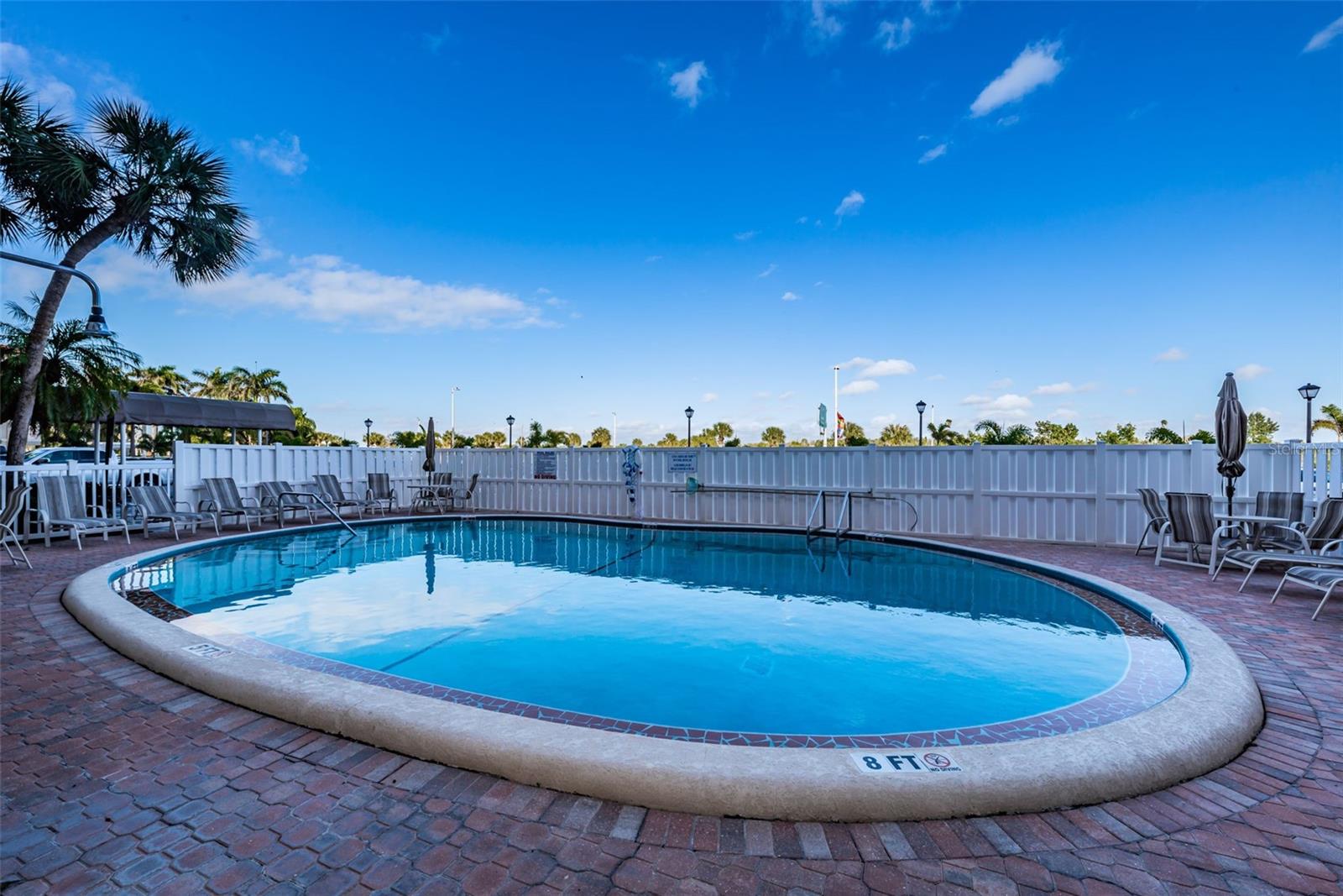 Image 78 of 85 For 18650 Gulf Boulevard 601