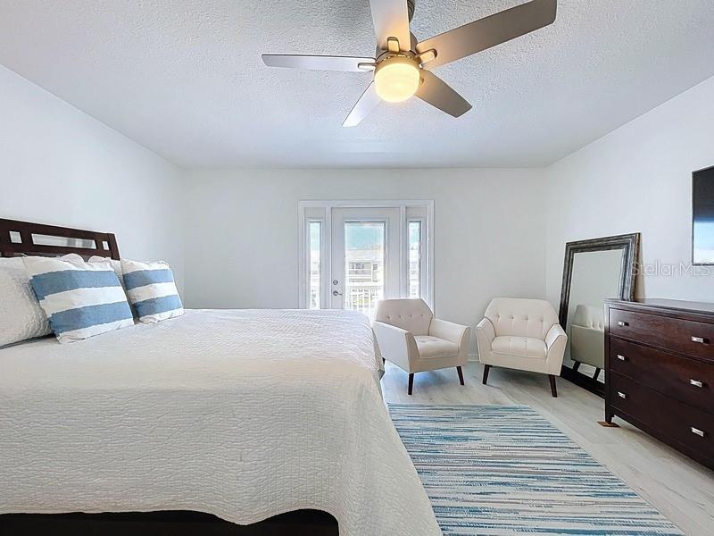 Image 21 of 44 For 4799 Coquina Key Drive Se