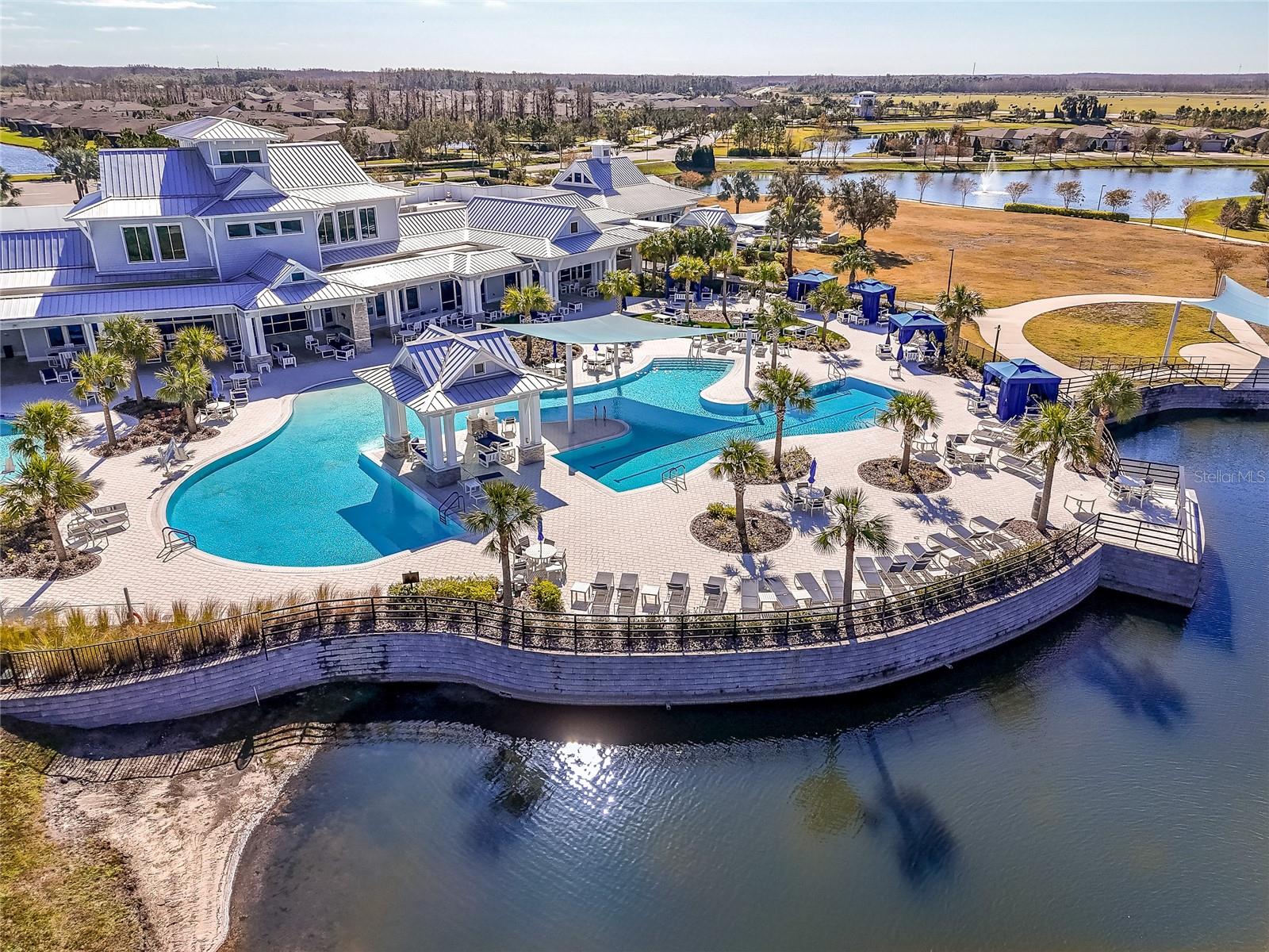 Listing photo id 14 for 5597 Bay Tide Court