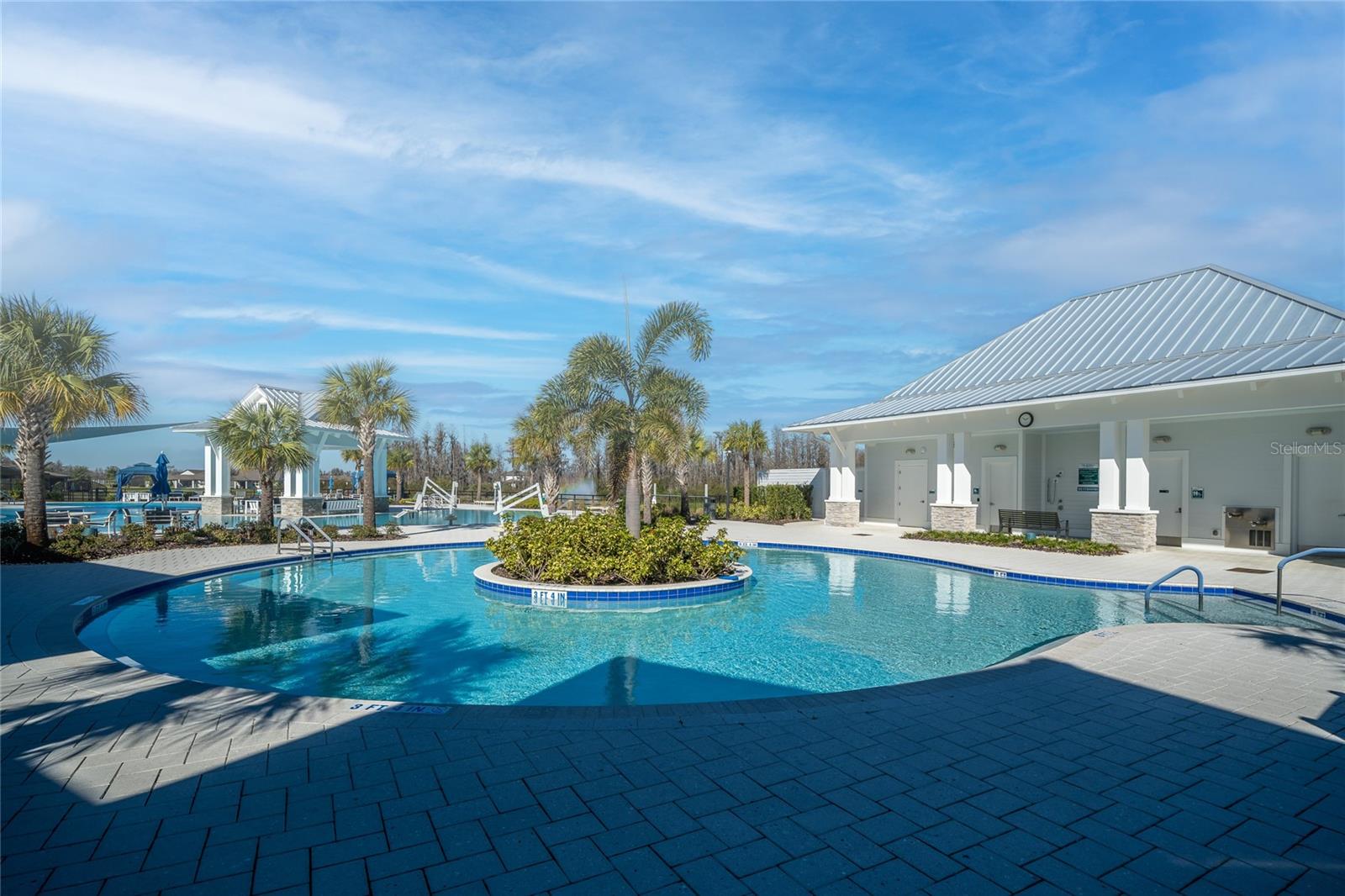 Listing photo id 42 for 5597 Bay Tide Court