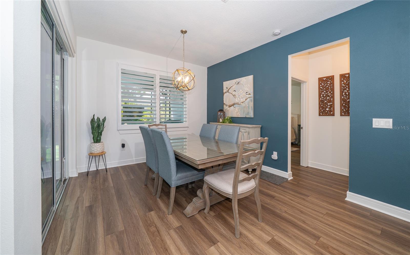 Listing photo id 3 for 5597 Bay Tide Court
