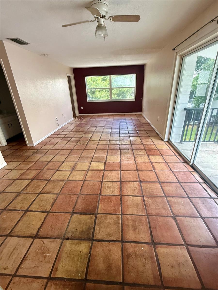 Image 2 of 19 For 1550 11th Street Ne G8