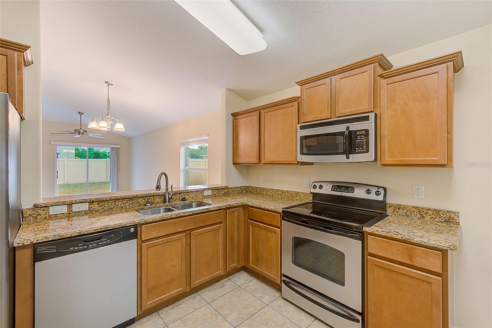 Image 12 of 37 For 15410 Quail Woods Place