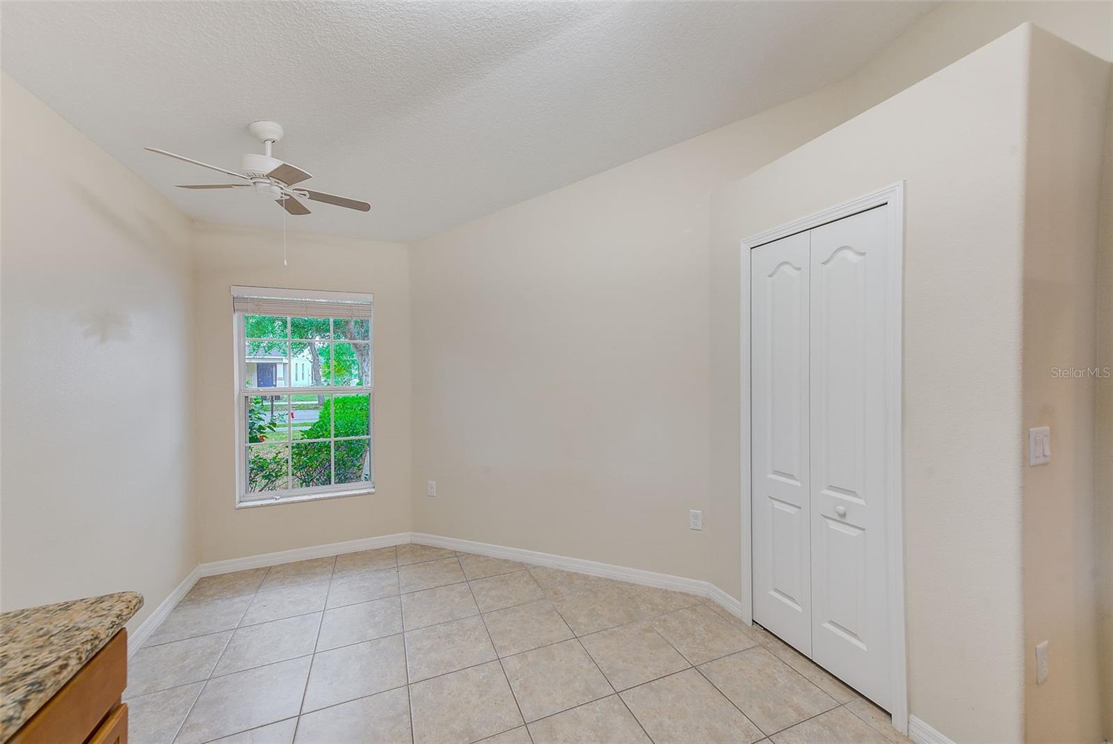 Image 14 of 37 For 15410 Quail Woods Place