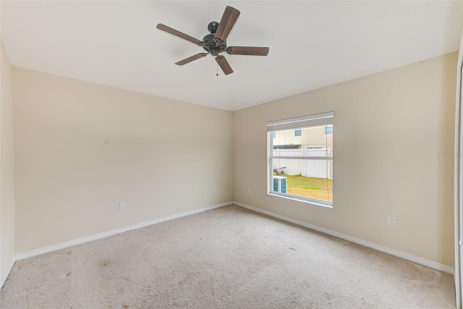 Image 15 of 37 For 15410 Quail Woods Place