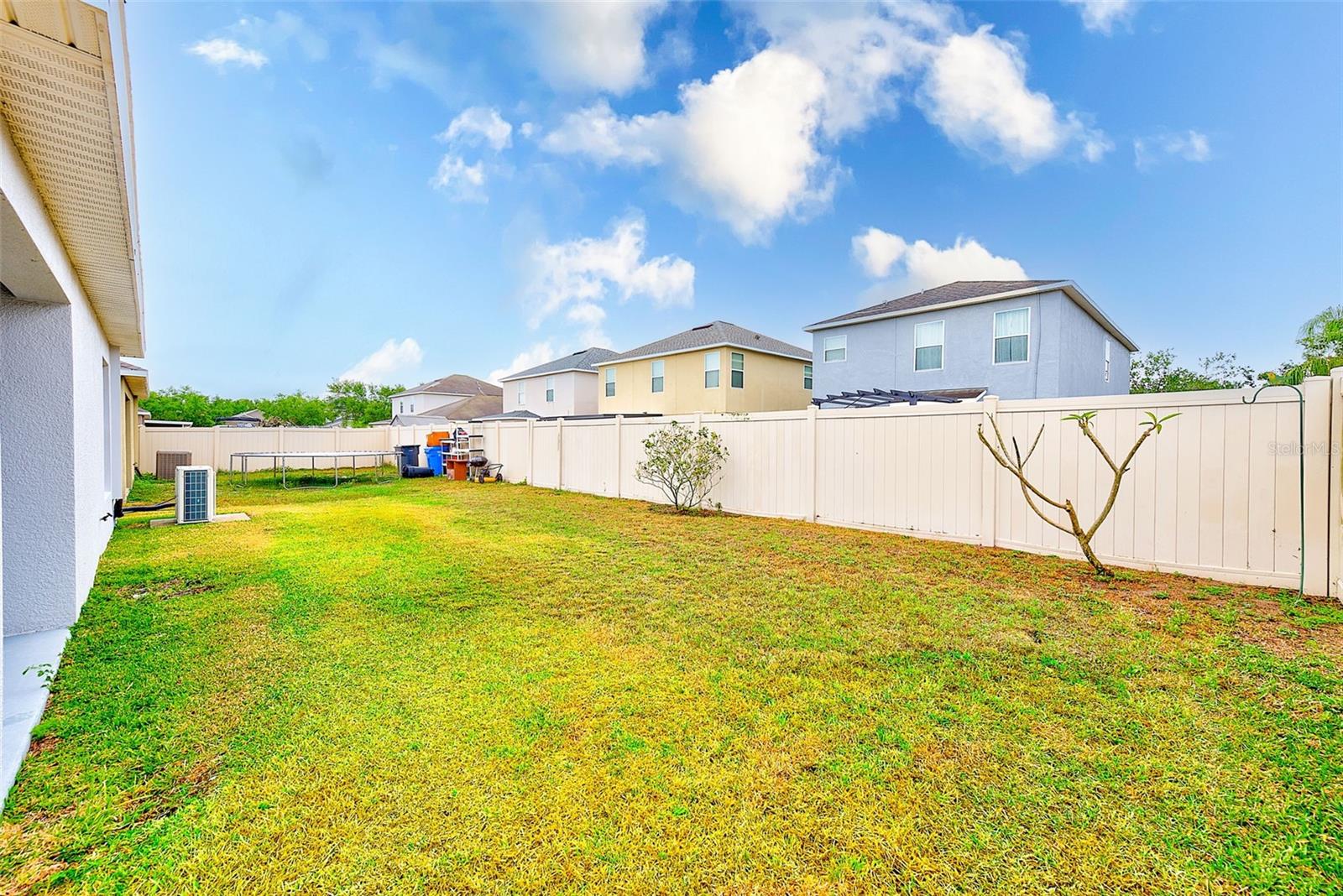 Image 23 of 37 For 15410 Quail Woods Place