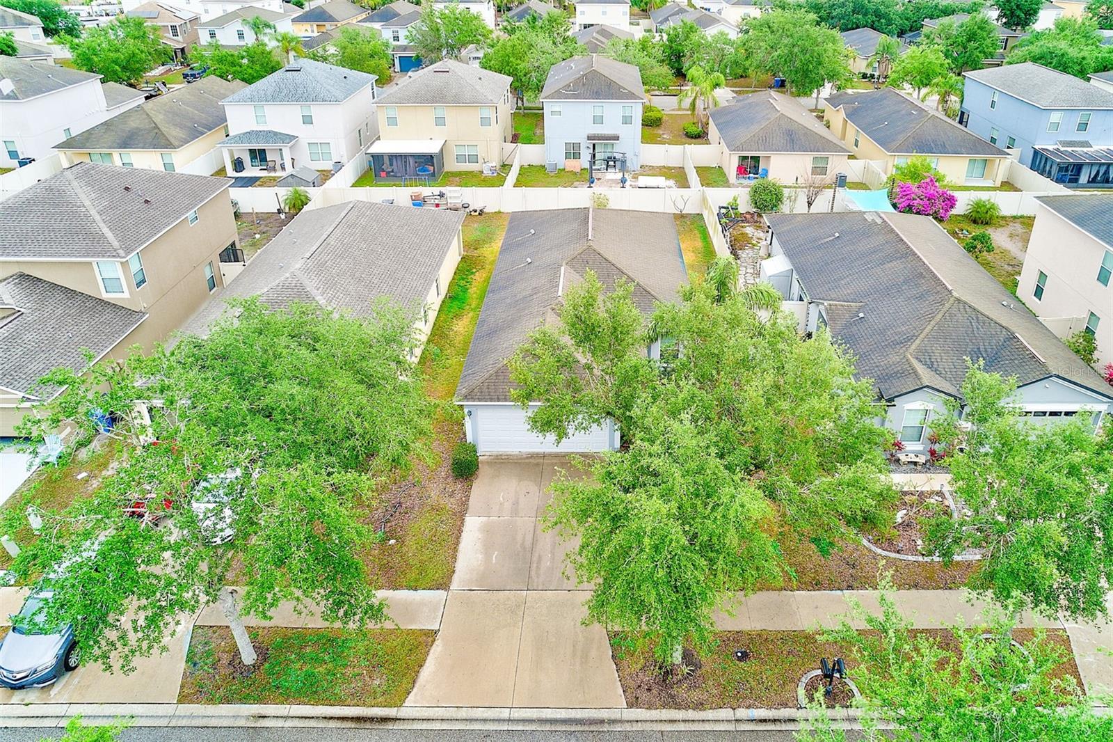 Image 32 of 37 For 15410 Quail Woods Place