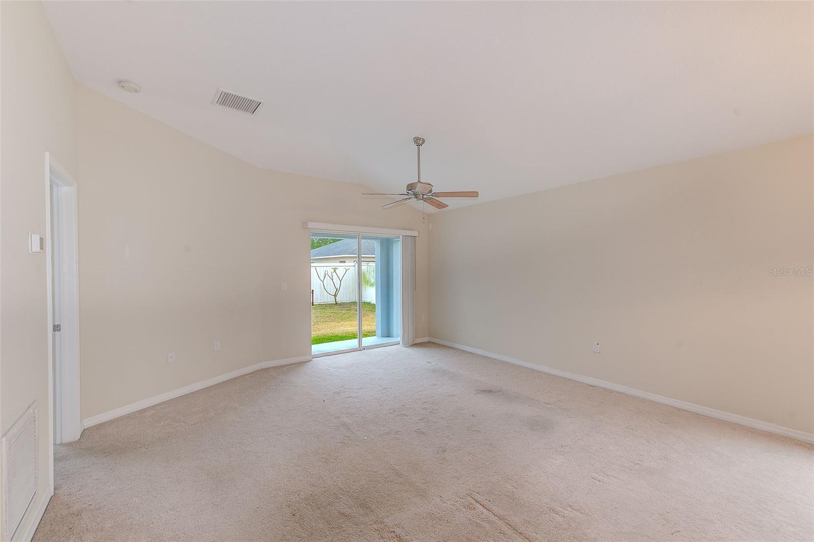 Image 8 of 37 For 15410 Quail Woods Place