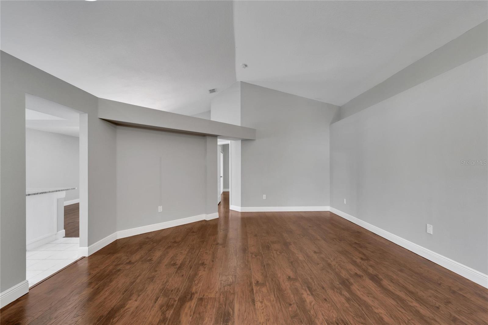 Image 10 of 69 For 2745 Buckhorn Preserve Boulevard