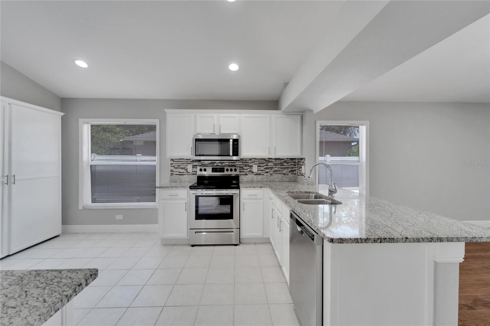 Image 19 of 69 For 2745 Buckhorn Preserve Boulevard