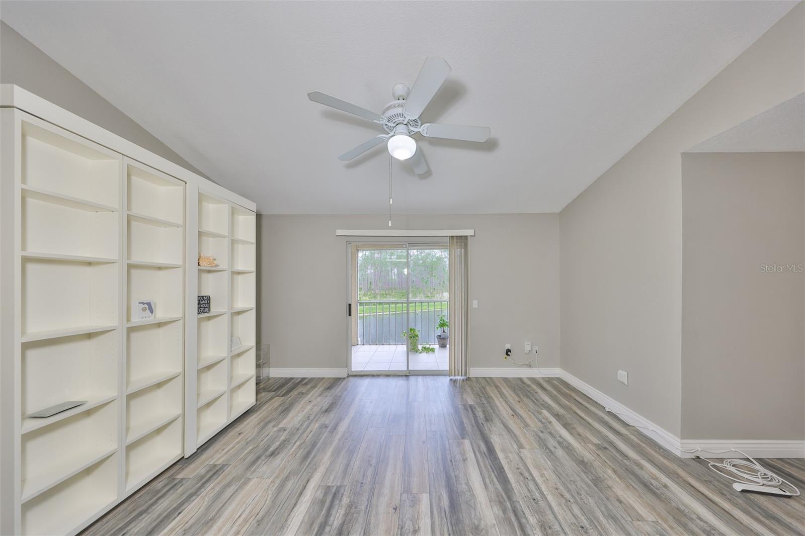 Image 16 of 36 For 9481 Highland Oak Drive 1206