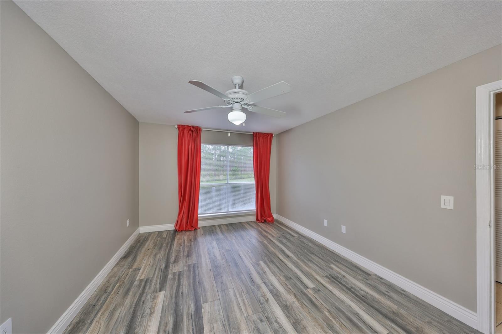 Image 19 of 36 For 9481 Highland Oak Drive 1206