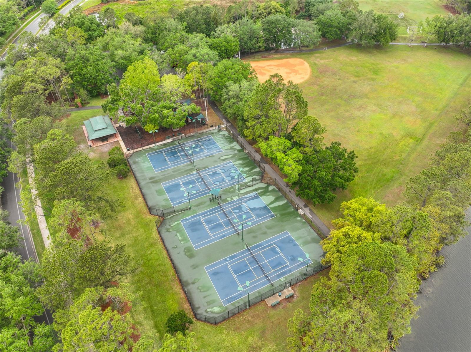 Image 32 of 36 For 9481 Highland Oak Drive 1206