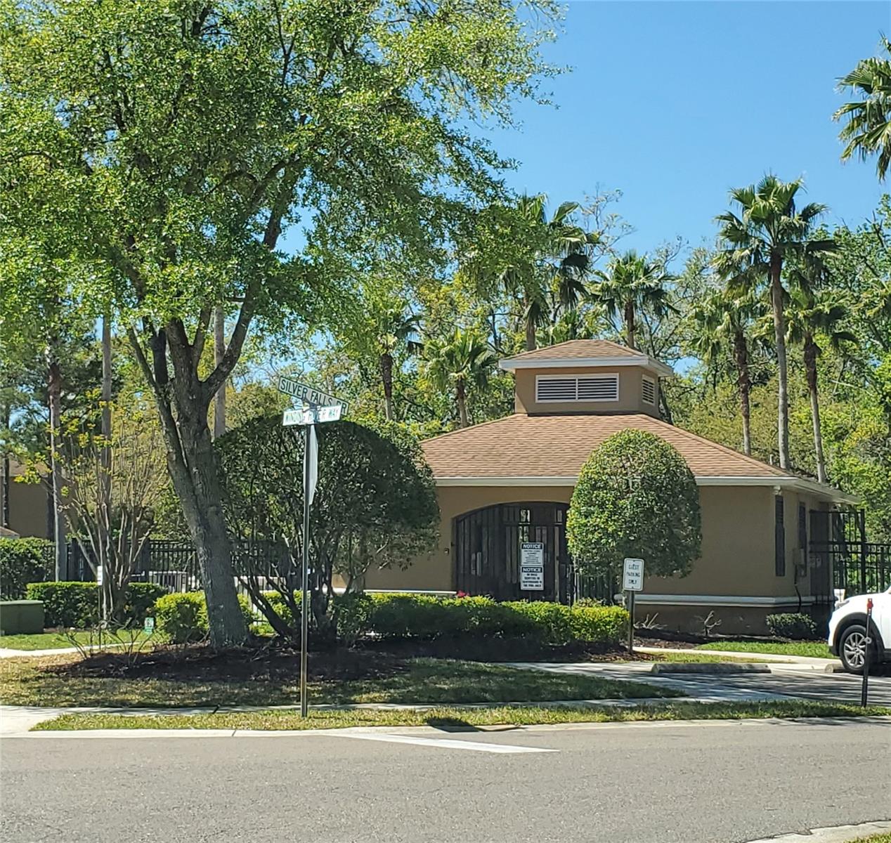 Image 41 of 44 For 4535 Winding River Way