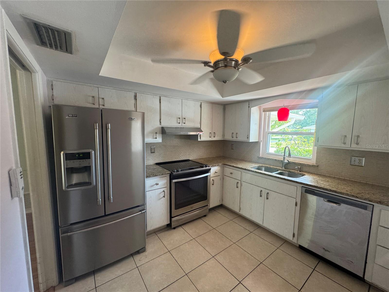 Image 2 of 17 For 524 Pangola Drive