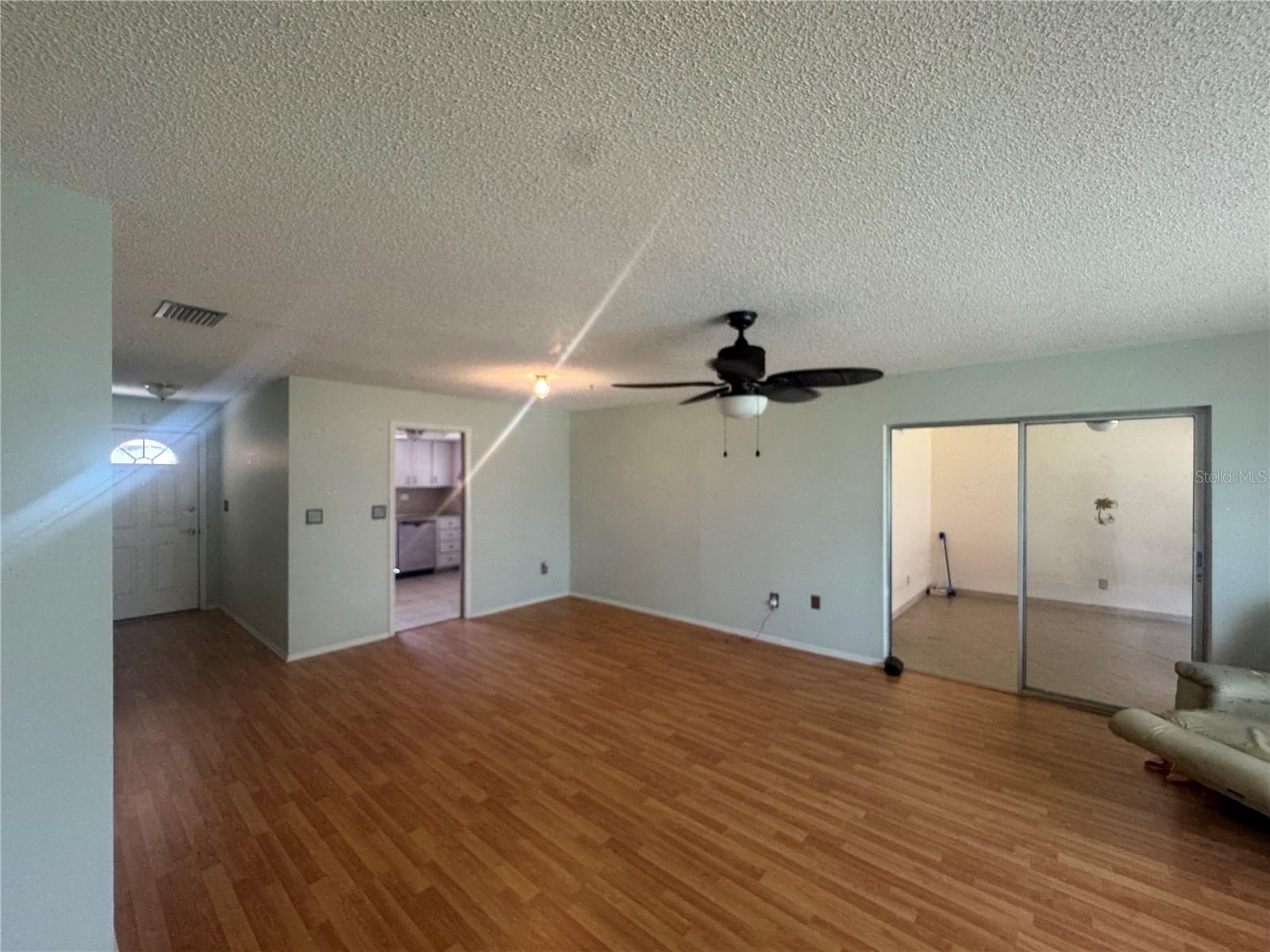 Image 5 of 17 For 524 Pangola Drive