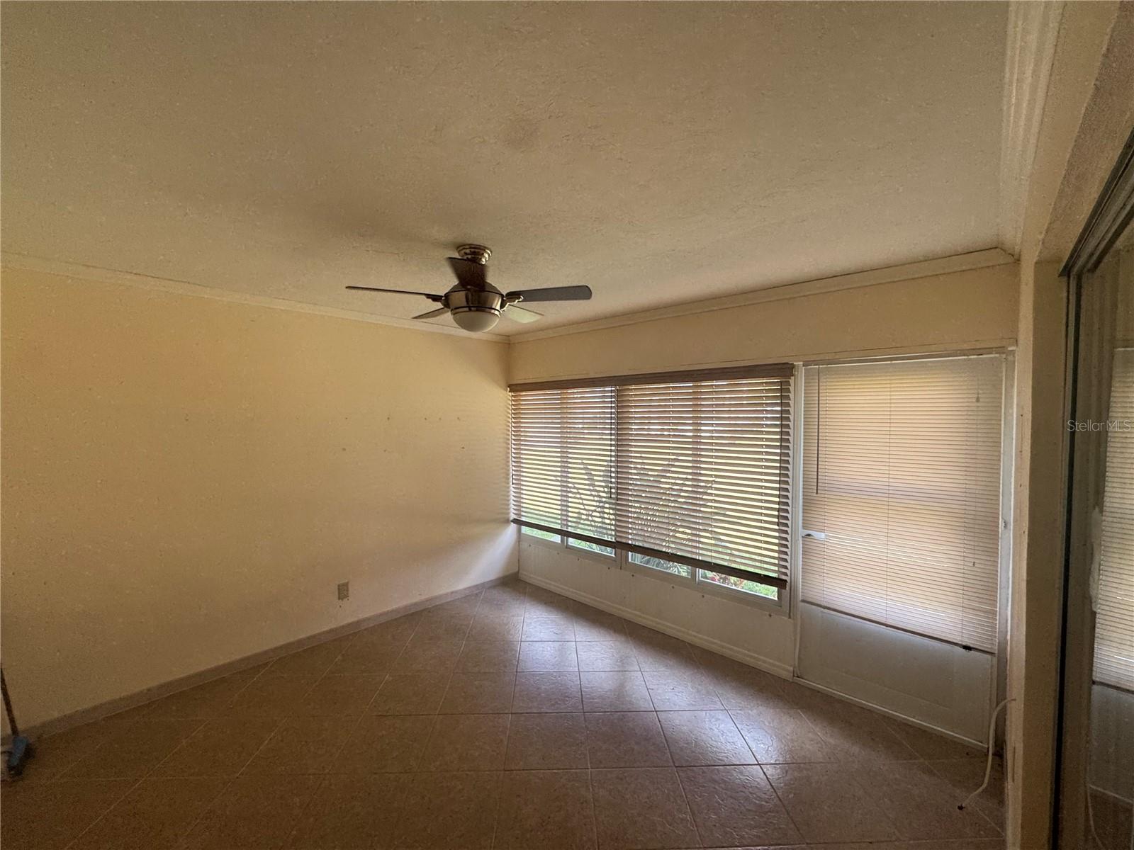 Image 6 of 17 For 524 Pangola Drive
