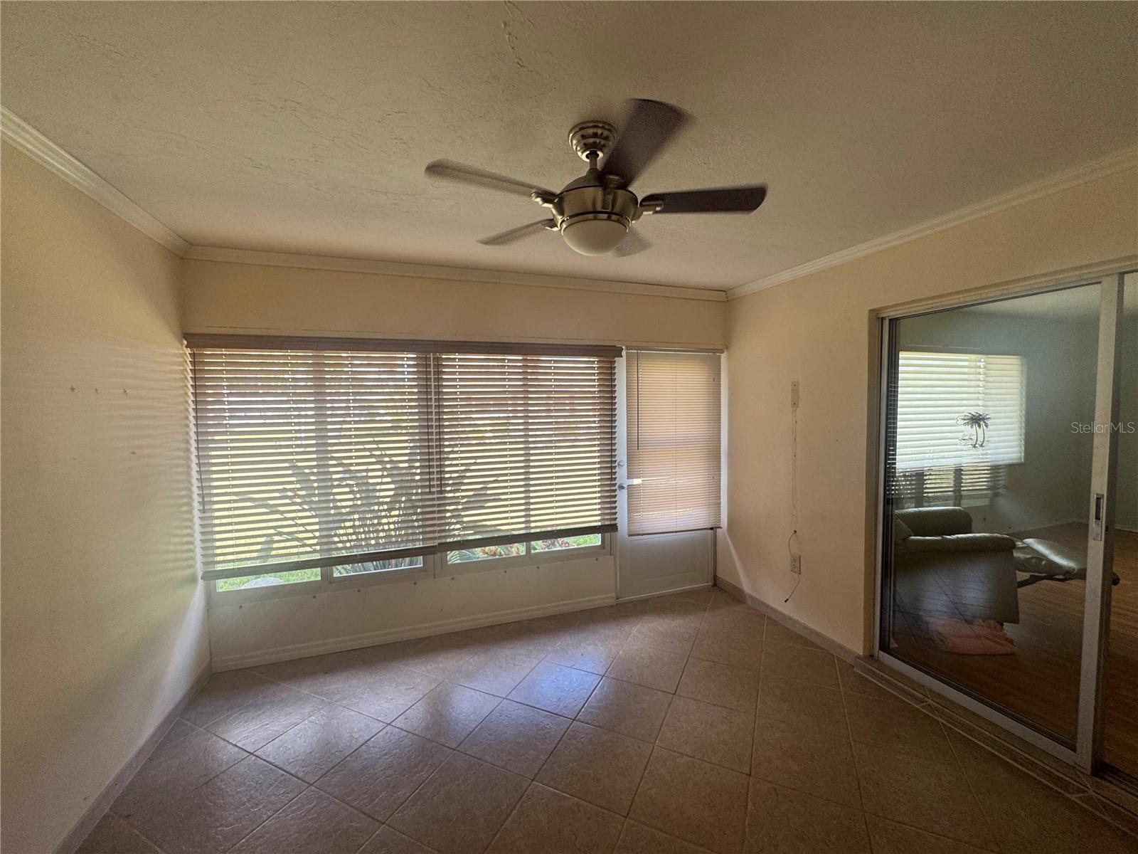 Image 7 of 17 For 524 Pangola Drive