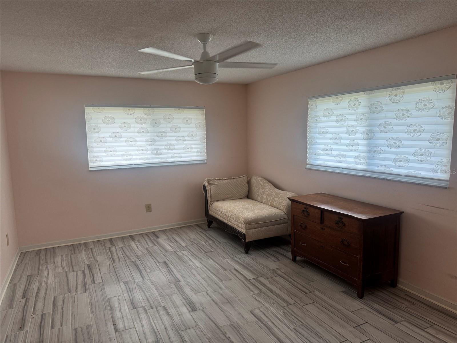 Image 8 of 17 For 524 Pangola Drive