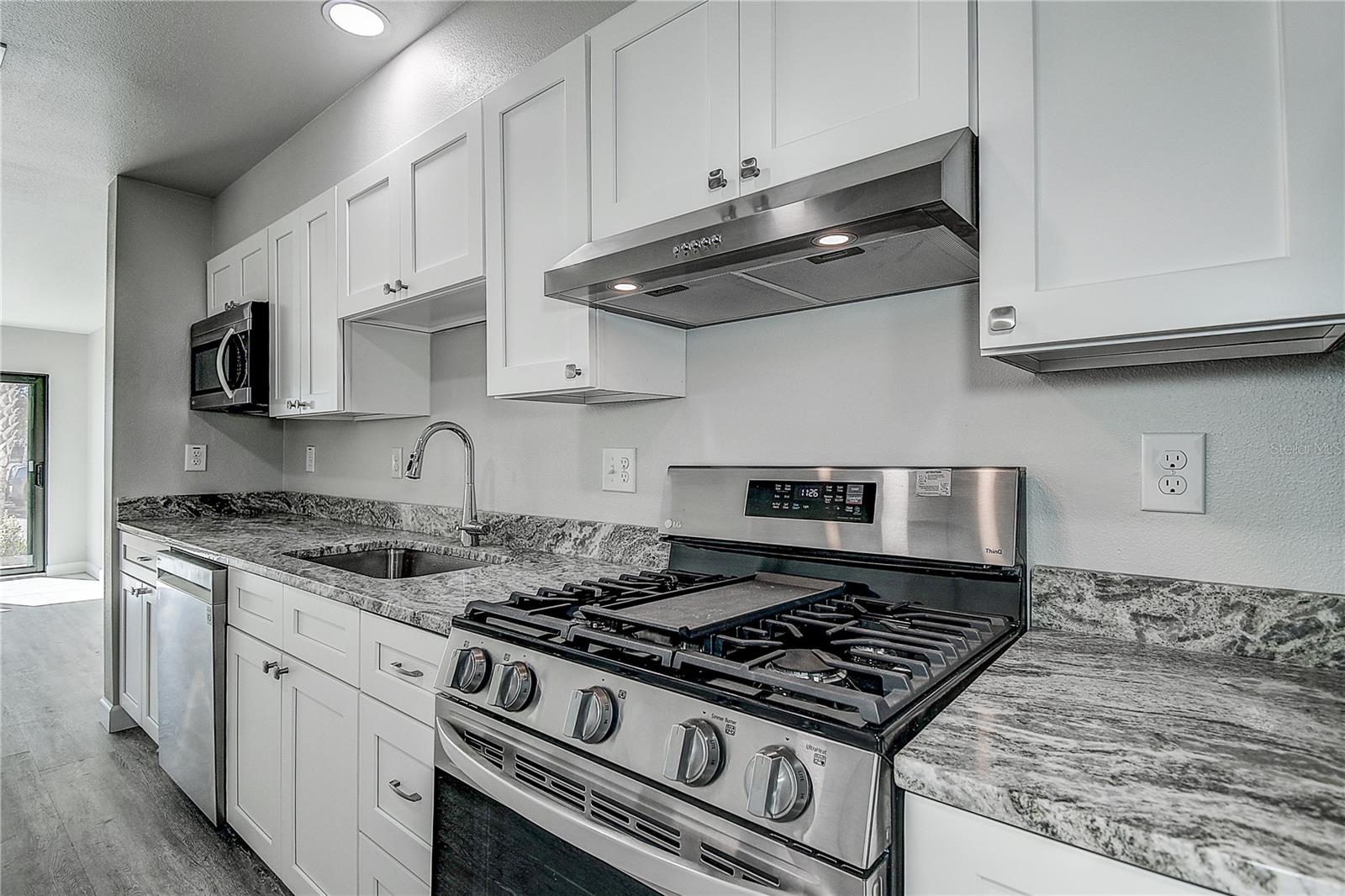 Image 14 of 47 For 5768 75th Terrace N