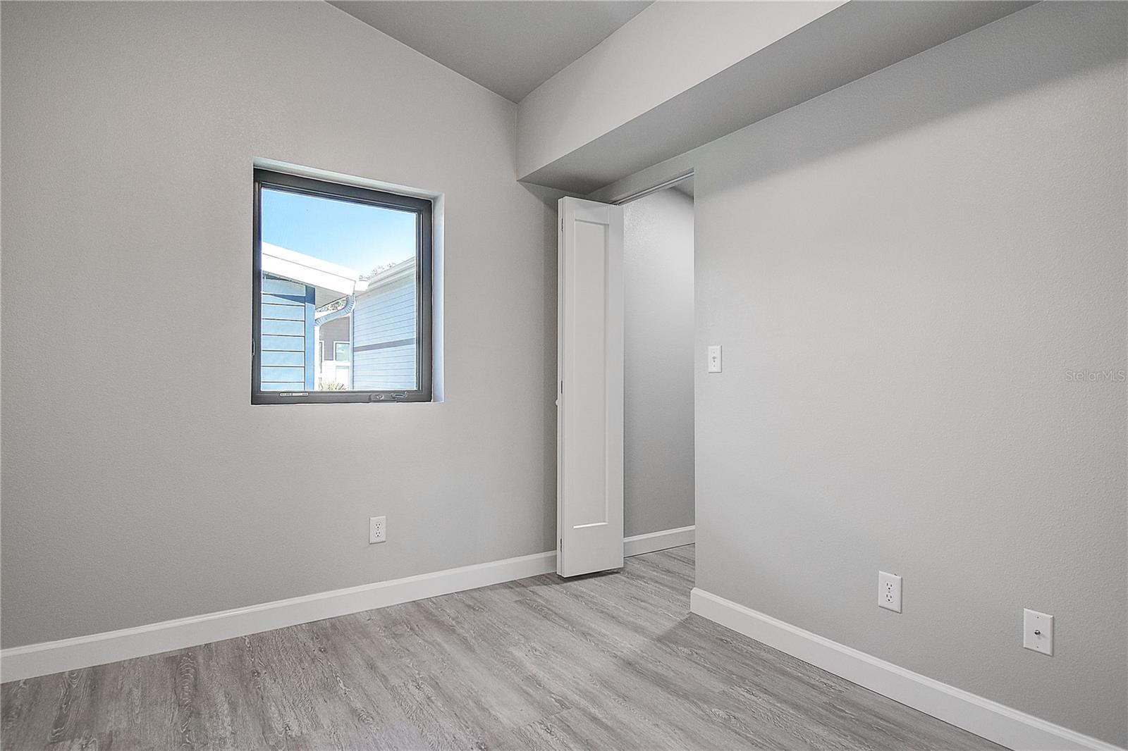 Image 21 of 47 For 5768 75th Terrace N