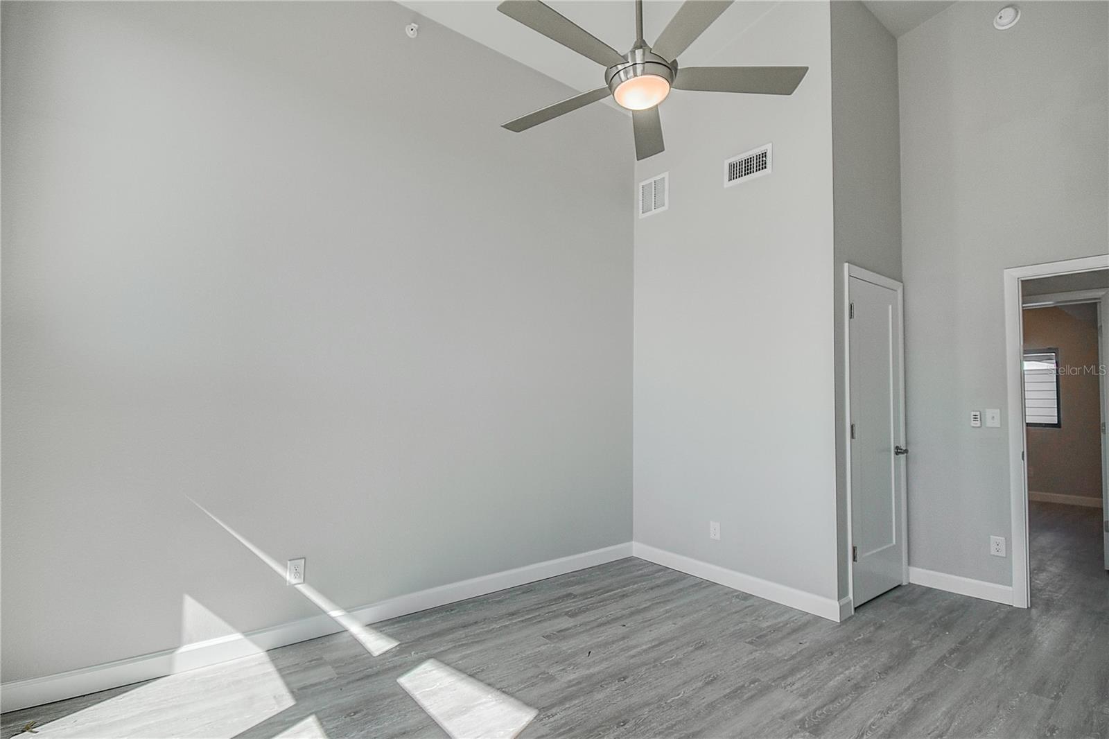 Image 24 of 47 For 5768 75th Terrace N