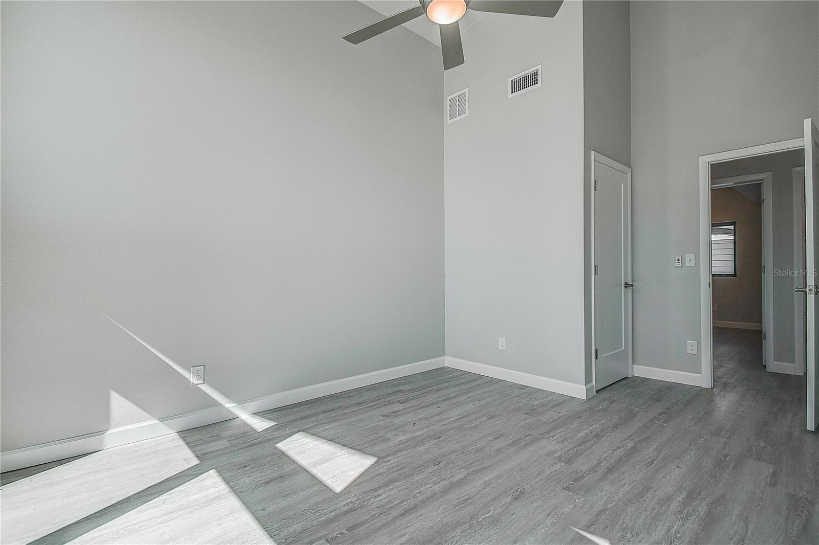 Image 25 of 47 For 5768 75th Terrace N