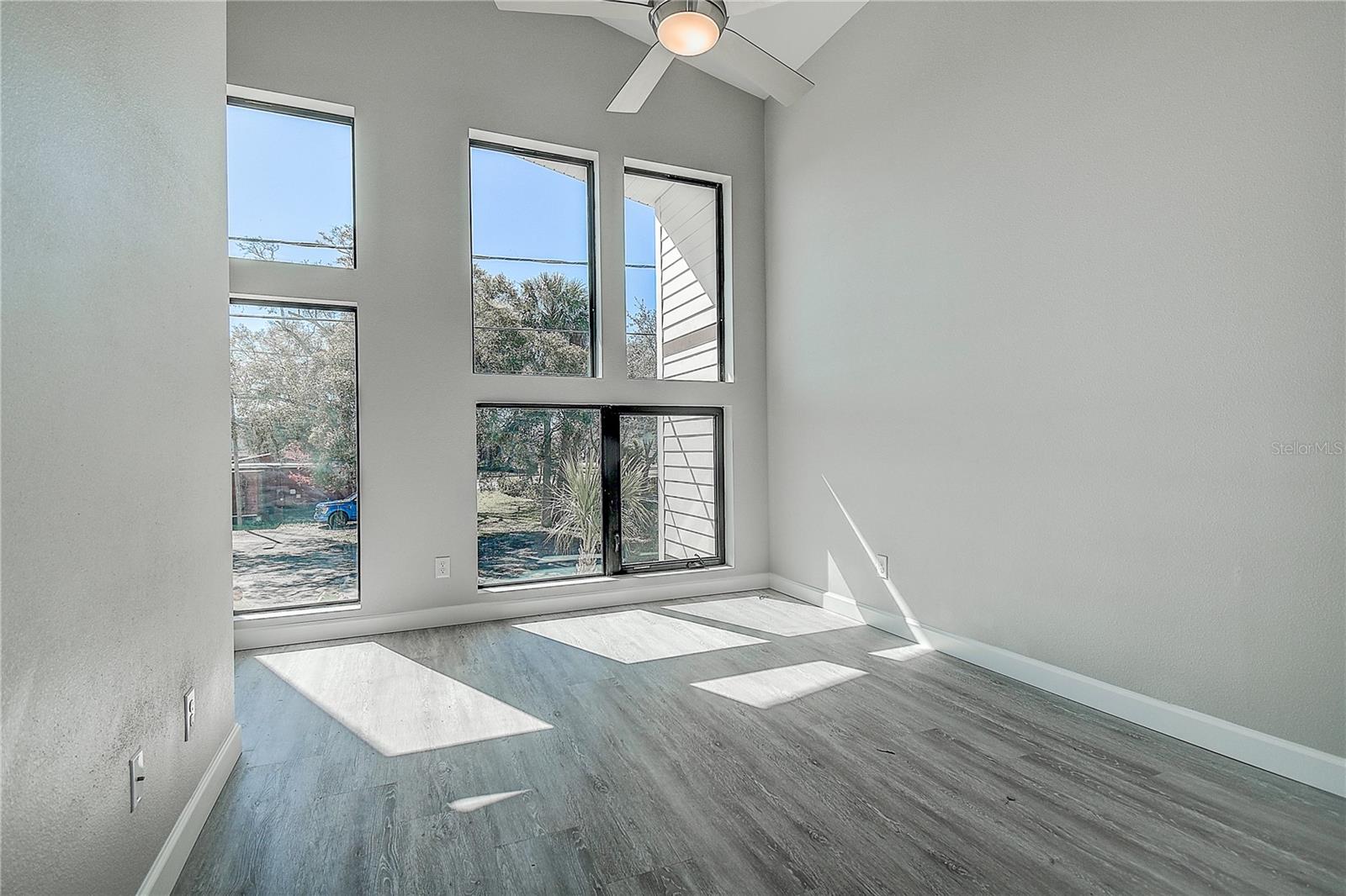 Image 27 of 47 For 5768 75th Terrace N