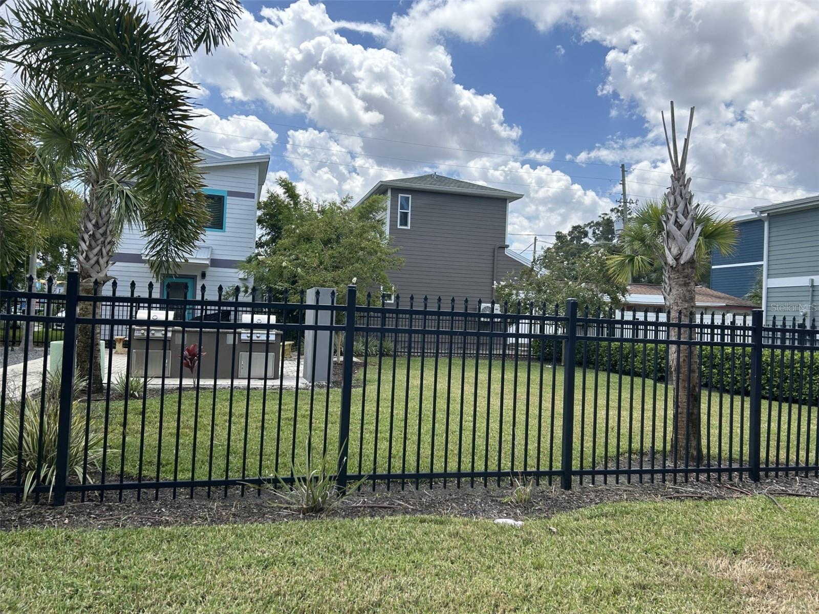 Image 31 of 47 For 5768 75th Terrace N