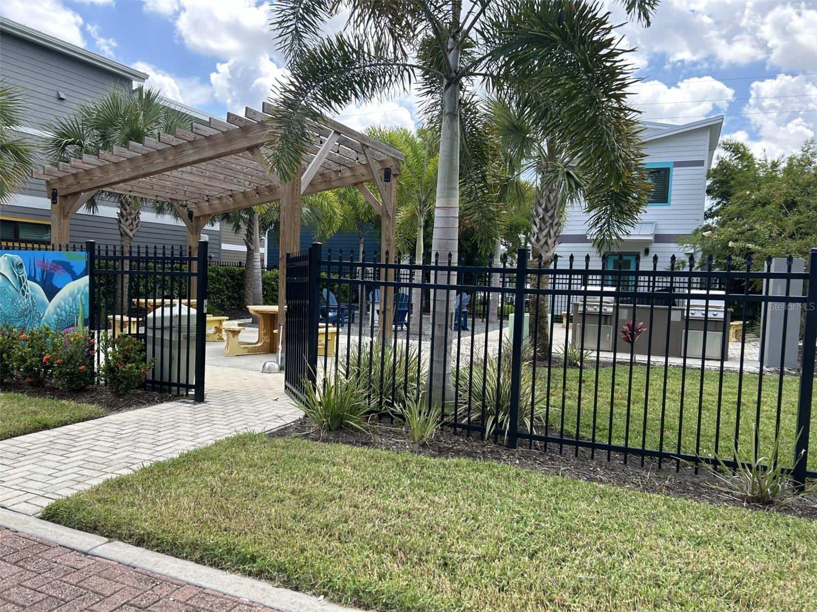 Image 32 of 47 For 5768 75th Terrace N