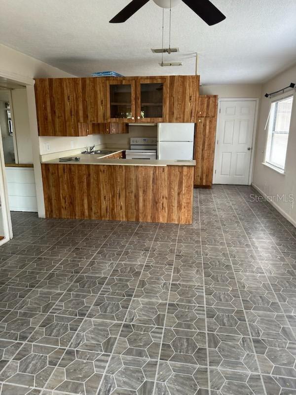 Image 2 of 7 For 1125 Edith Avenue