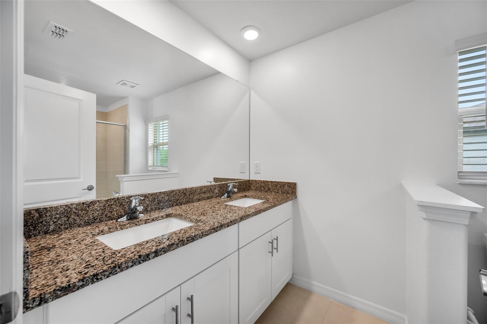 Image 23 of 31 For 30752 Veridian Way