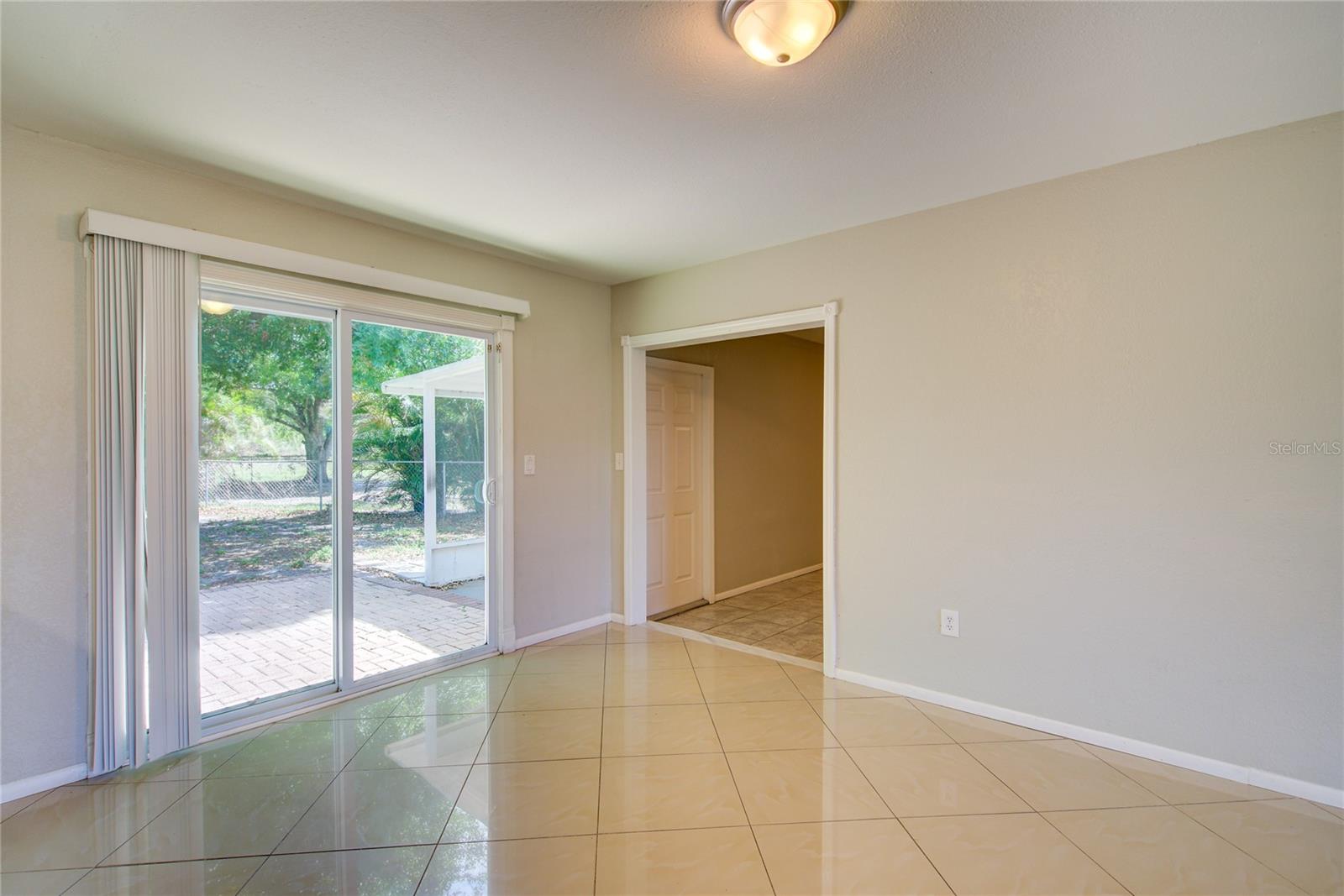 Image 15 of 34 For 3262 Montclair Circle