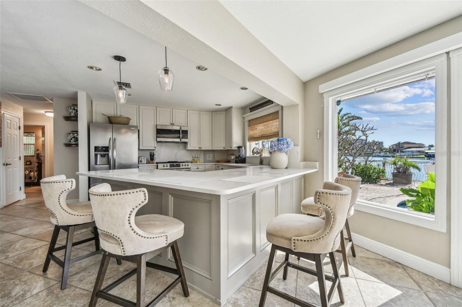 Image 11 of 49 For 854 Harbor Island