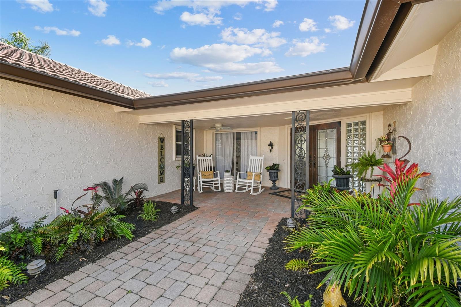 Image 3 of 49 For 854 Harbor Island