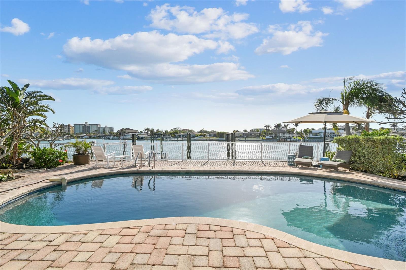 Image 8 of 49 For 854 Harbor Island