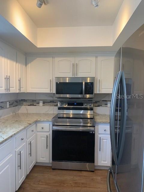 Image 10 of 22 For 2450 Heron Terrace D202