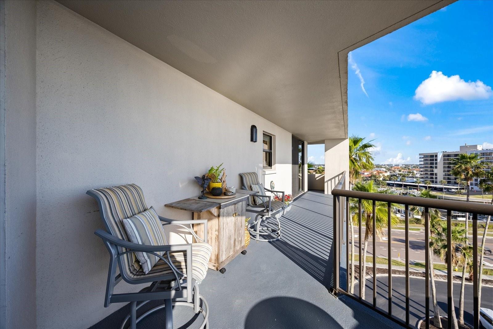 Image 18 of 71 For 1600 Gulf Boulevard 618