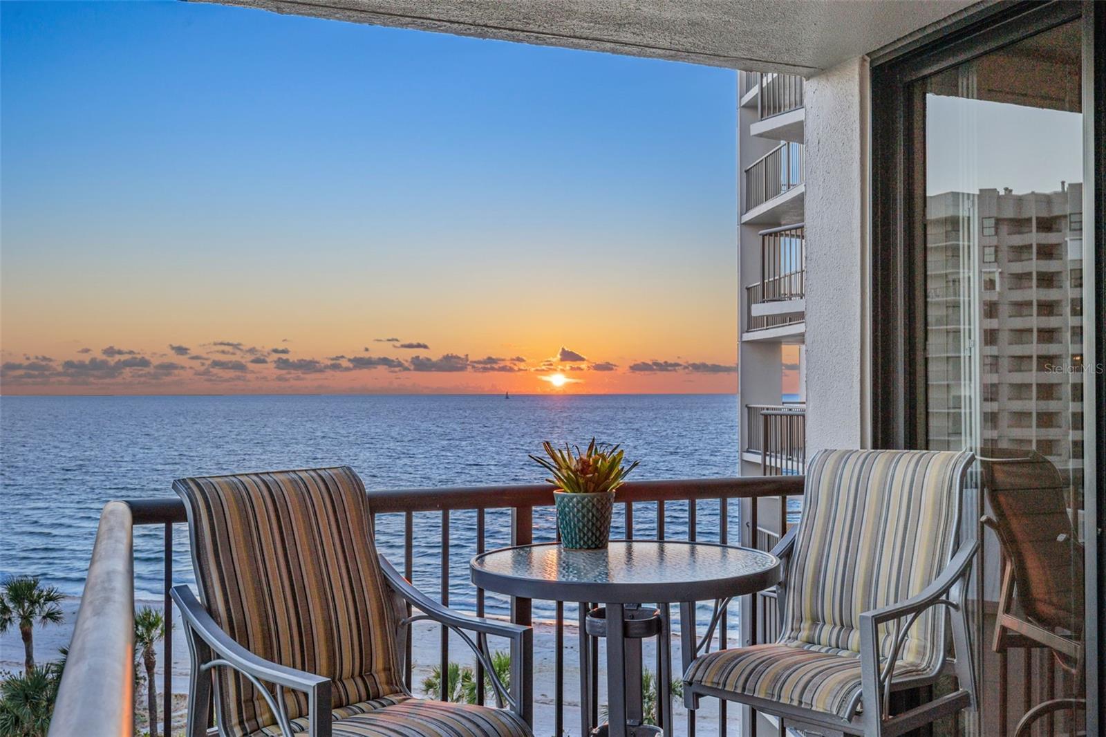 Image 2 of 71 For 1600 Gulf Boulevard 618