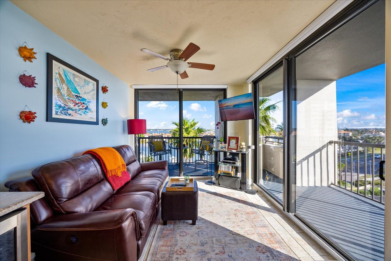Image 34 of 71 For 1600 Gulf Boulevard 618
