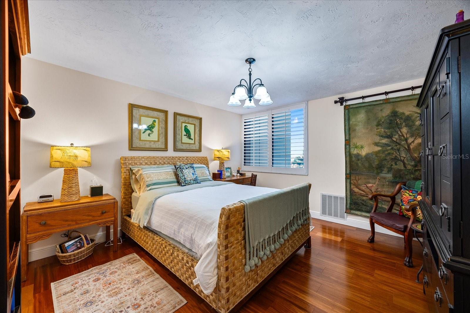 Image 45 of 71 For 1600 Gulf Boulevard 618