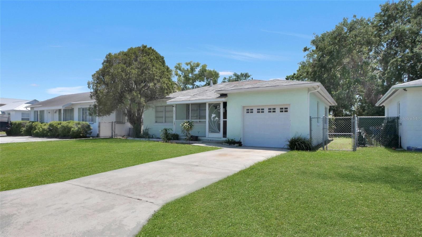 Image 2 of 17 For 5000 18th Avenue S