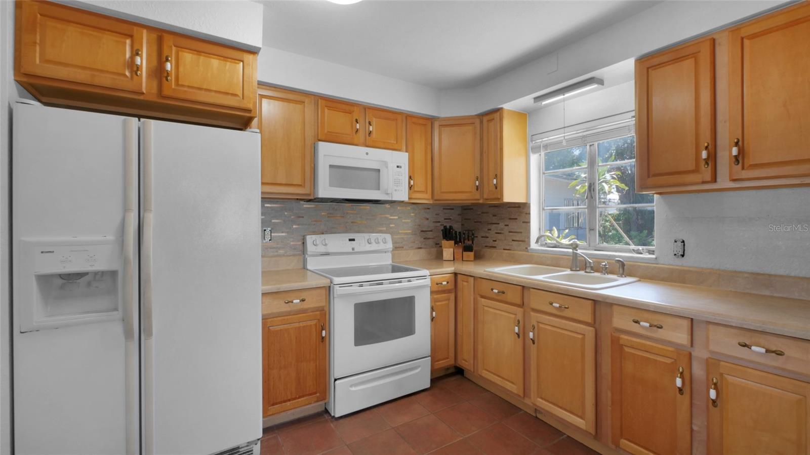 Image 9 of 17 For 5000 18th Avenue S